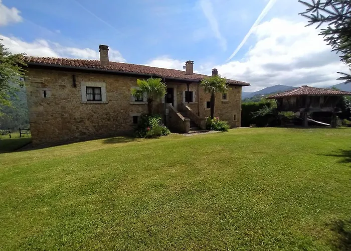 בית כפרי La Rectoral Beloncio