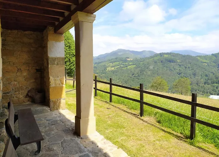 בית כפרי La Rectoral Beloncio